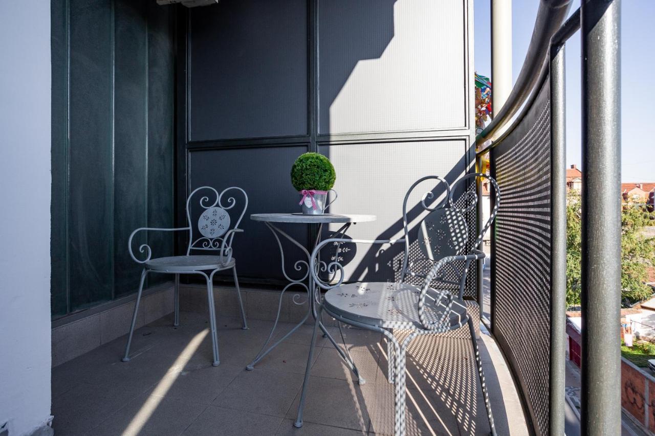 Apartment Eugen II Novi Sad Exterior photo